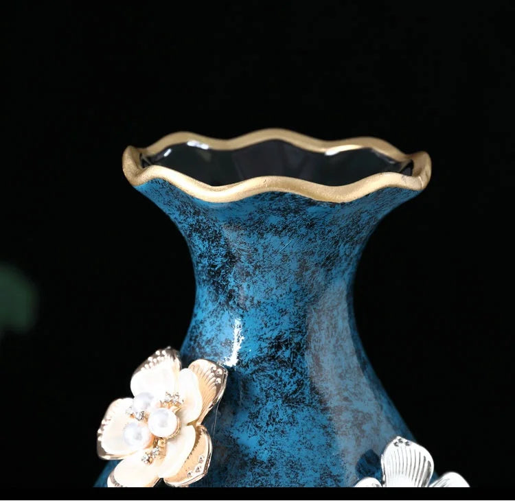 Wobble Form Ceramic Vase by PurelyhomeDeco