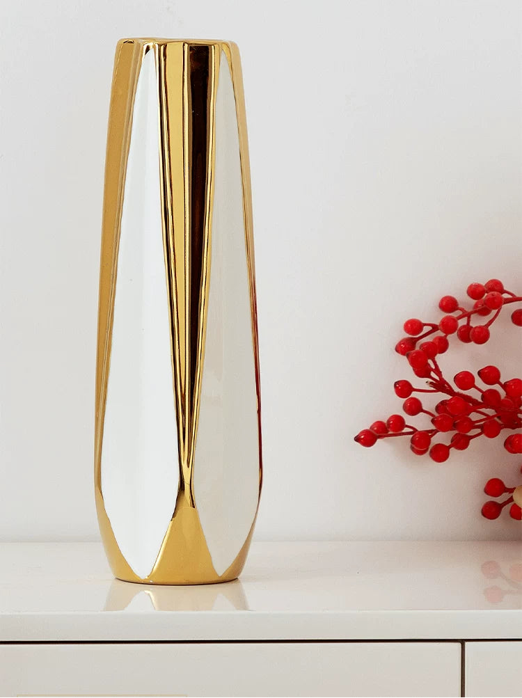Château Luxe Gold Vase by PurelyhomeDeco