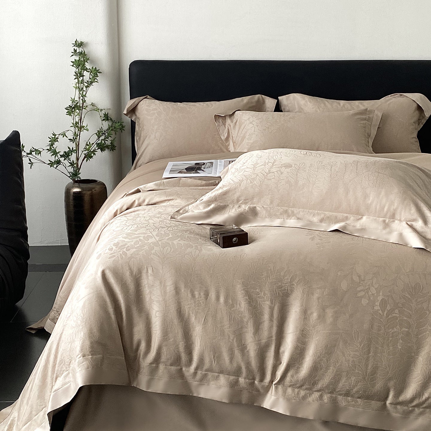 RegaliaSateen™ 4PCS Premium 100s Sateen Jacquard Bedding Set – Pure Cotton Sheet & Duvet Cover (Queen/King) by PurelyhomeDeco