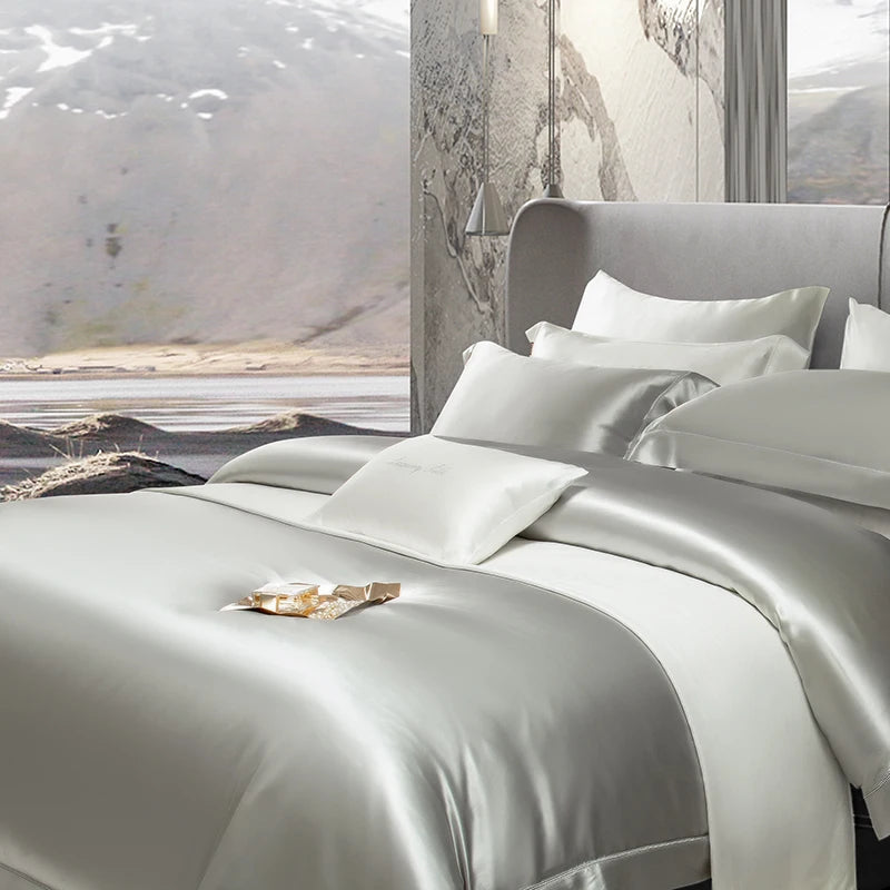 EmperorWeave Pure Silk Edition Duvet by PurelyhomeDeco