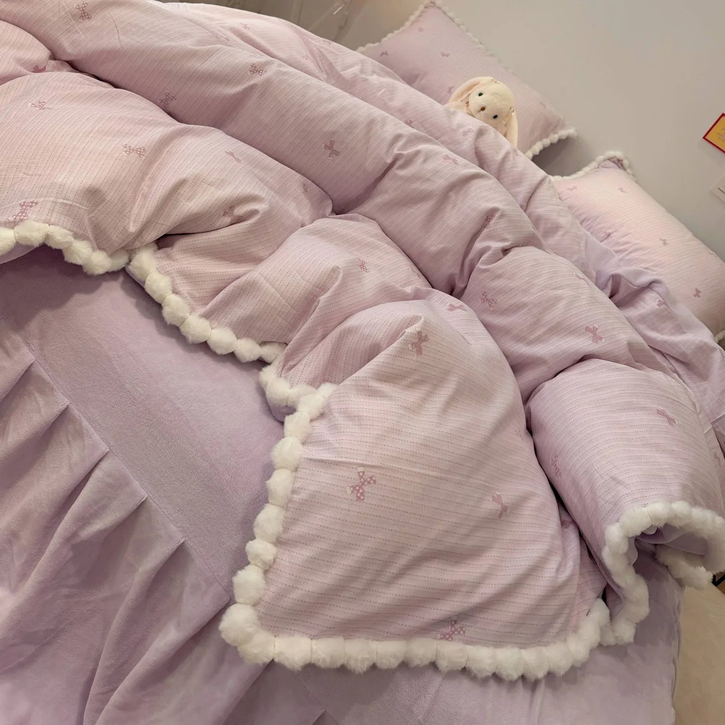 POMORA Bedding Set by PurelyhomeDeco