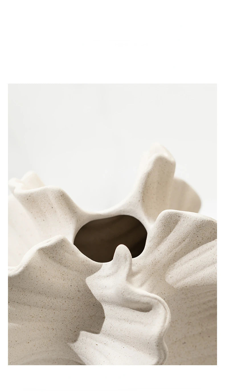 Petal Wave Vase by PurelyhomeDeco