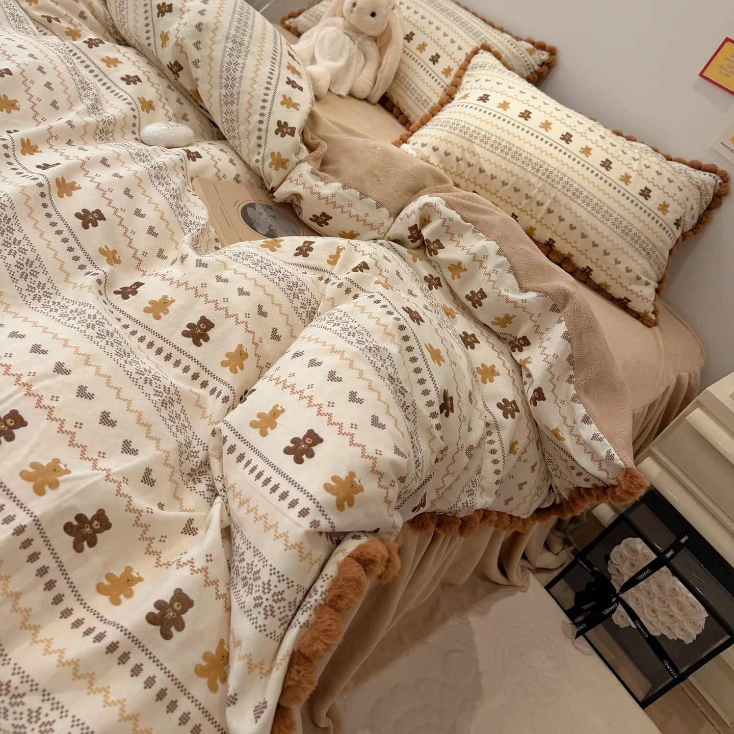 POMORA Bedding Set by PurelyhomeDeco