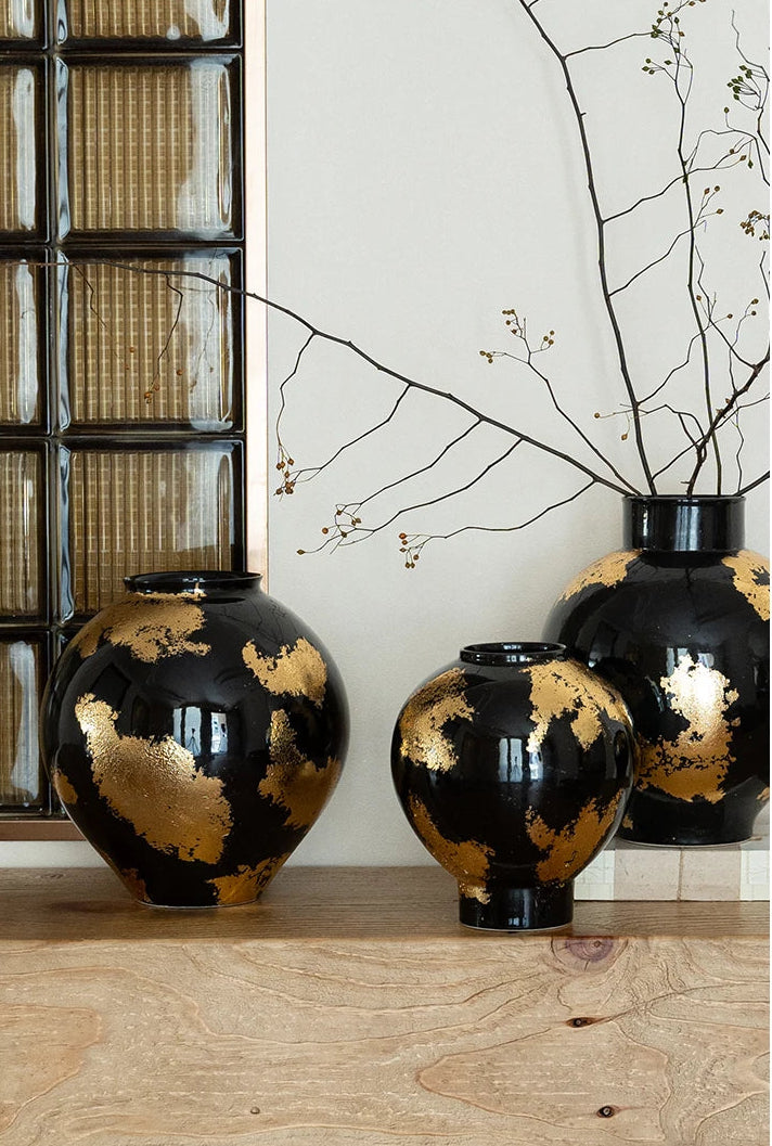 Aurelia Foil – Gold-Plated Porcelain Decorative Vase | Luxury Table Accent by PurelyhomeDeco