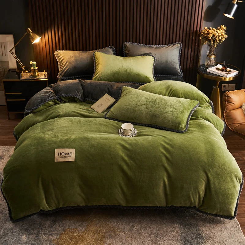 Velours Nocturne by PurelyhomeDeco