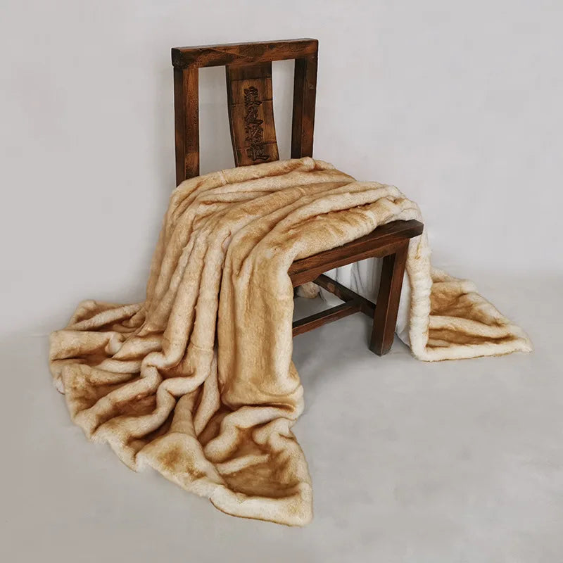 Velours Nocturne – Luxury Faux Fur Plush Blanket by PurelyhomeDeco
