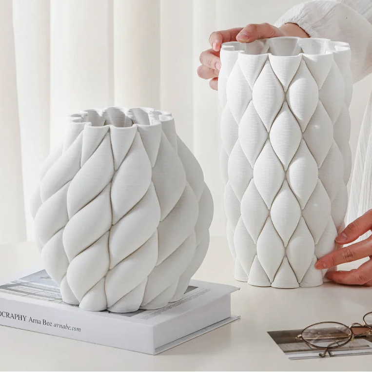 Opal Curve 3D Vase by PurelyhomeDeco