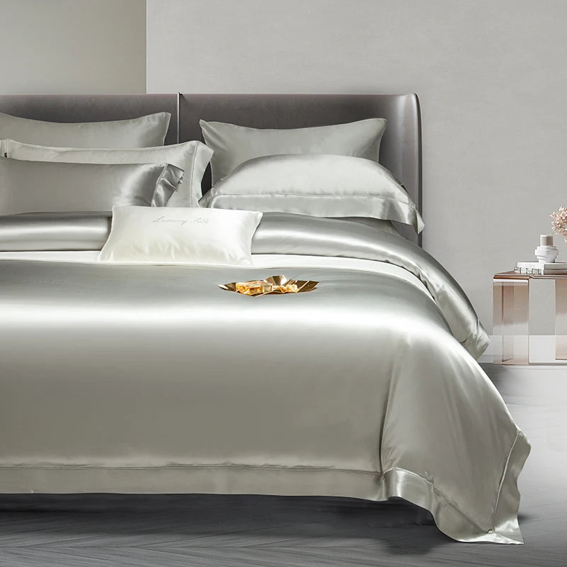 EmperorWeave Pure Silk Edition Duvet by PurelyhomeDeco