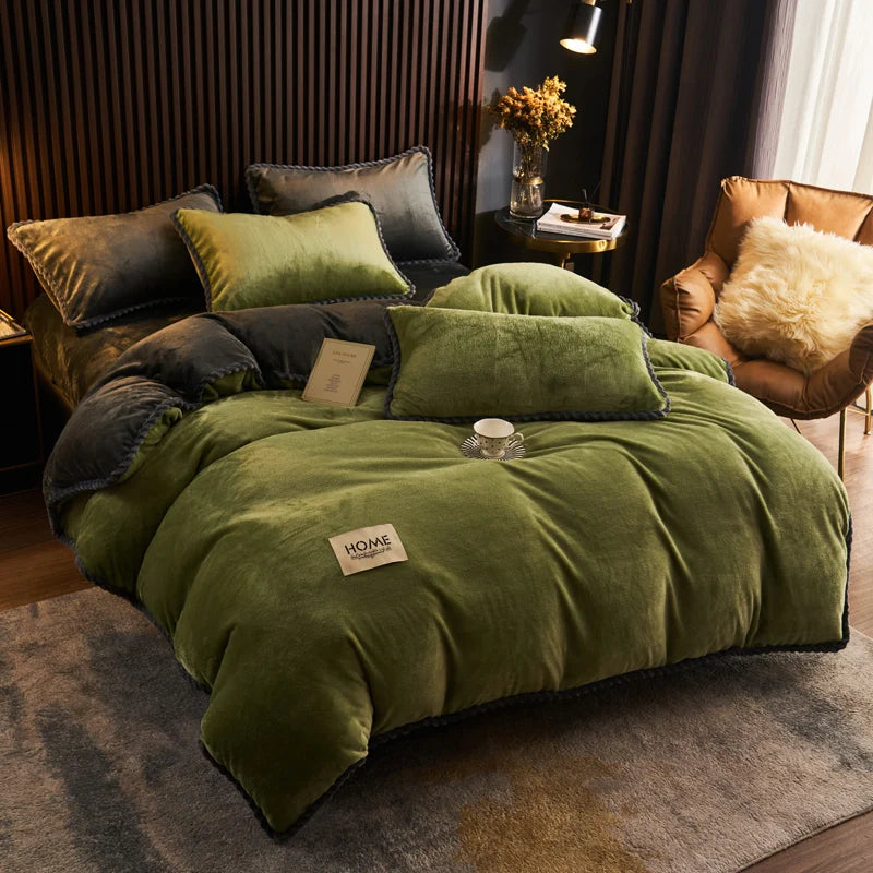 Velours Nocturne by PurelyhomeDeco