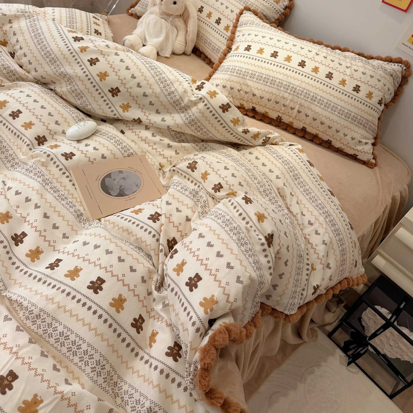 POMORA Bedding Set by PurelyhomeDeco