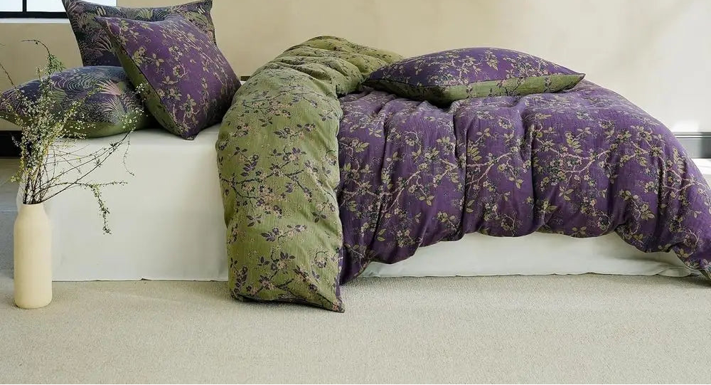 Violet Empress Jacquard Duvet Set by PurelyhomeDeco