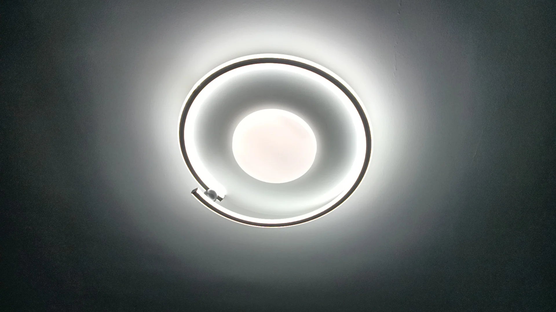 FloatLine LED by PurelyhomeDeco