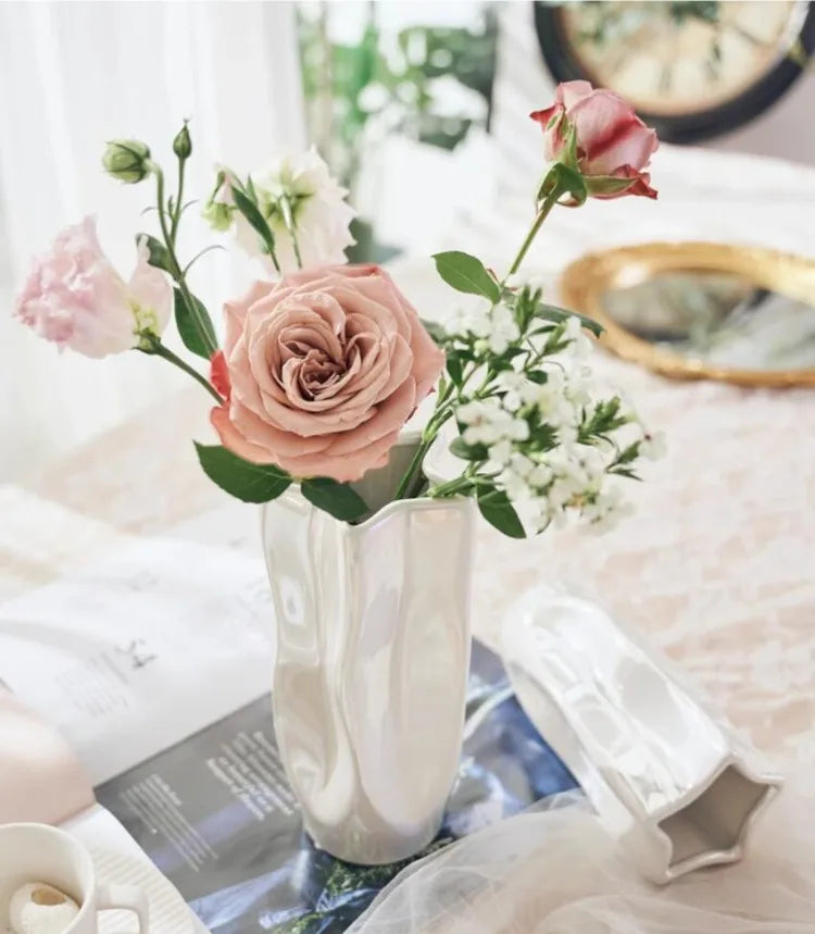 Silver Lumen Vase by PurelyhomeDeco